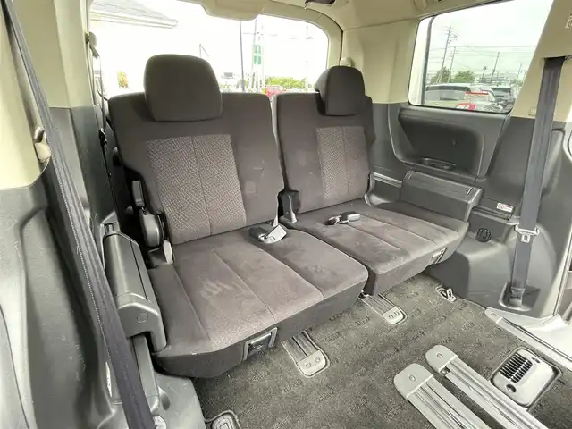 三菱 デリカＤ：５ D－Power package 道央・札幌 2018(平30)年 14.3万km ウォームホワイトパール ４WD/ワンオーナー/社外SDナビ/CD/DVD/BT/フルセグ/横滑り防止装置/クルーズコントロール/バックカメラ/ビルトインETC/トランスファ切替/両側パワースライドドア/パワーバックドア/前席シートヒーター/革巻きステアリング/ステアリングリモコン/パドルシフト/AC100V/スマートキー/キーレスエントリー/HIDヘッドライト/オートライト/フォグランプ/電動格納ミラー/ウィンカーミラー/純正フロアマット/純正エンジンスターター/純正AW付夏タイヤ積込/225/55/R18/2021年/山4mm