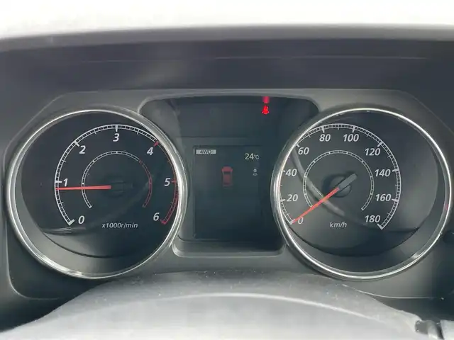 三菱 デリカＤ：５ D－Power package 道央・札幌 2018(平30)年 14.3万km ウォームホワイトパール ４WD/ワンオーナー/社外SDナビ/CD/DVD/BT/フルセグ/横滑り防止装置/クルーズコントロール/バックカメラ/ビルトインETC/トランスファ切替/両側パワースライドドア/パワーバックドア/前席シートヒーター/革巻きステアリング/ステアリングリモコン/パドルシフト/AC100V/スマートキー/キーレスエントリー/HIDヘッドライト/オートライト/フォグランプ/電動格納ミラー/ウィンカーミラー/純正フロアマット/純正エンジンスターター/純正AW付夏タイヤ積込/225/55/R18/2021年/山4mm