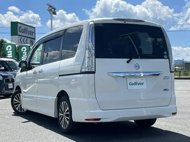 日産 セレナ ハイウェイS G S HV Aセーフ 奈良県 2014(平26)年 8.5万km ブリリアントホワイトパール 純正ナビ７インチワイド　/ワンセグテレビ　/ｂｌｕｅｔｏｏｔｈ　/バックカメラ　/社外ドライブレコーダー前後　/片側パワースライドドア　/レーンキープアシスト　/インテリジェントエマージェンシーブレーキ/純正フロアマット/純正アルミホイール/フォグランプ/パーソナルテーブル（2列と3列目用）