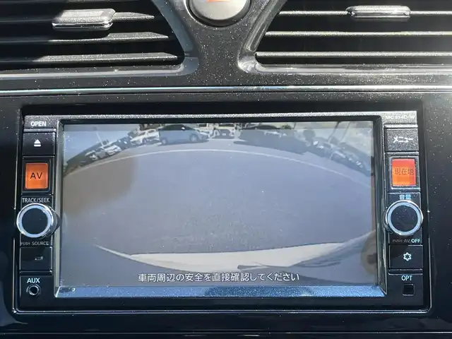 日産 セレナ ハイウェイS G S HV Aセーフ 奈良県 2014(平26)年 8.5万km ブリリアントホワイトパール 純正ナビ７インチワイド　/ワンセグテレビ　/ｂｌｕｅｔｏｏｔｈ　/バックカメラ　/社外ドライブレコーダー前後　/片側パワースライドドア　/レーンキープアシスト　/インテリジェントエマージェンシーブレーキ/純正フロアマット/純正アルミホイール/フォグランプ/パーソナルテーブル（2列と3列目用）