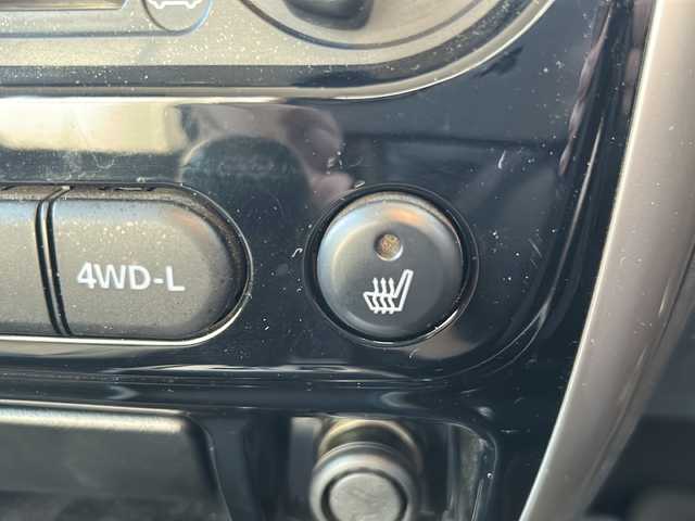 スズキ ジムニー ランドベンチャー 福島県 2017(平29)年 16.1万km ブルーイッシュブラックパール3 社外ナビゲーション/・型番：MDV-D304/・ワンセグTV/SD/USB/AUX/CD/FM/AM/・ETC/革張りステアリング/・ステアリングスイッチ/ハーフレザーシート/・D席シートヒーター/シガーライター/背面タイヤン/・型番：MDV-D304/・ワンセグTV/SD/USB/AUX/CD/FM/AM/・ETC/革張りステアリング/・ステアリングスイッチ/ハーフレザーシート/・D席シートヒーター/シガーライター/背面タイヤ/電動格納ミラー/・ウィンカーミラー/ハロゲンヘッドライト/・フォグランプ/・ヘッドライトレベライザー/純正フロアマット/ドアバイザー/積込みサマータイヤ/・純正AW/・溝4mm