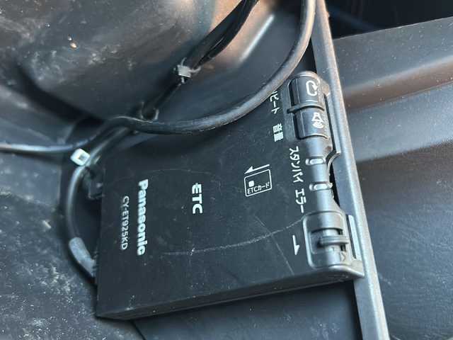 スズキ ジムニー ランドベンチャー 福島県 2017(平29)年 16.1万km ブルーイッシュブラックパール3 社外ナビゲーション/・型番：MDV-D304/・ワンセグTV/SD/USB/AUX/CD/FM/AM/・ETC/革張りステアリング/・ステアリングスイッチ/ハーフレザーシート/・D席シートヒーター/シガーライター/背面タイヤン/・型番：MDV-D304/・ワンセグTV/SD/USB/AUX/CD/FM/AM/・ETC/革張りステアリング/・ステアリングスイッチ/ハーフレザーシート/・D席シートヒーター/シガーライター/背面タイヤ/電動格納ミラー/・ウィンカーミラー/ハロゲンヘッドライト/・フォグランプ/・ヘッドライトレベライザー/純正フロアマット/ドアバイザー/積込みサマータイヤ/・純正AW/・溝4mm