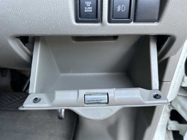 スズキ エブリィ ワゴン PZターボ スペシャル 静岡県 2011(平23)年 8.1万km パールホワイト 社外メモリナビ　/（ AM/FM/CD)/ワンセグTV/ETC　/両側パワースライドドア /リモコンキー　/スペアキー　/オートエアコン　/社外１４インチアルミホイール/取り扱い説明書/保証書