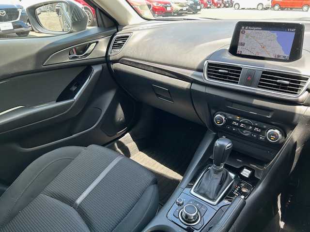 マツダ アクセラ 15Sプロアクティブ 茨城県 2018(平30)年 8.1万km 黒 純正ＳＤナビ/-BT/FM/AM/CD/フルセグTV　　/クルーズコントロール　/ドライブレコーダー　/ＥＴＣ　/バックカメラ　/全方位カメラ　/コーナーセンサー　/ＬＥＤヘッドライト　/純正アルミホイール　/純正フロアマット　/レーンキープアシスト/パワーウィンドウ/パワーステアリング/プッシュスタート