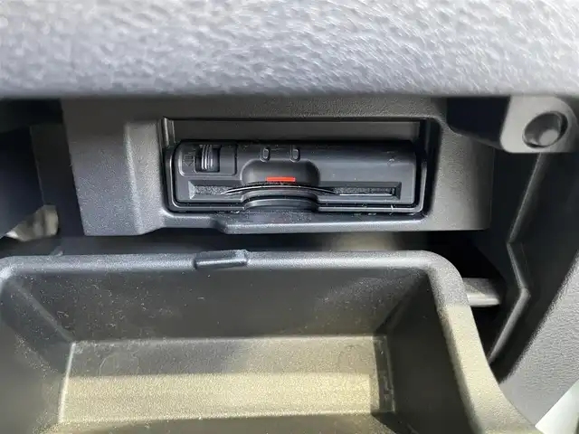 日産 セレナ ハイウェイスター 福岡県 2016(平28)年 13万km ブリリアントホワイトパール (株)IDOMが運営する【じしゃロン八幡西店】の自社ローン専用車両になります。こちらは現金またはオートローンご利用時の価格です。自社ローンご希望の方は別途その旨お申付け下さい/純正ナビ【MM516D-L】/(Bluetooth・CD・DVD・TV)/純正アルミホイール/純正フロアマット/クルーズコントロール/フロントフォグランプ/ビルトインETC/片側パワースライドドア/バックカメラ/プッシュスタート