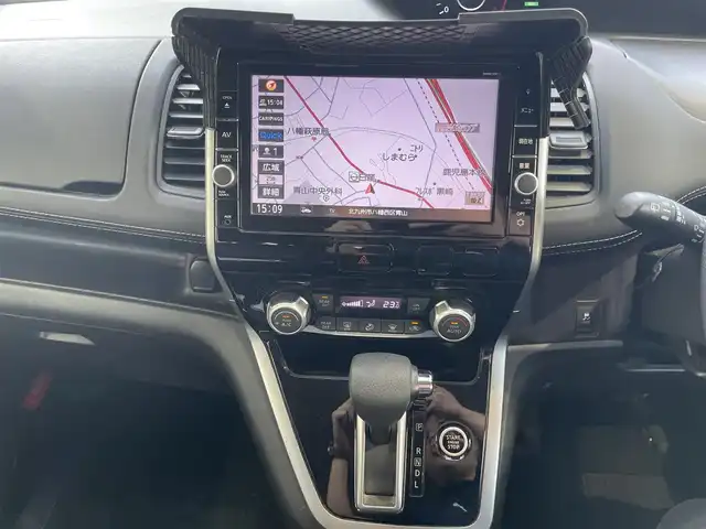 日産 セレナ ハイウェイスター 福岡県 2016(平28)年 13万km ブリリアントホワイトパール (株)IDOMが運営する【じしゃロン八幡西店】の自社ローン専用車両になります。こちらは現金またはオートローンご利用時の価格です。自社ローンご希望の方は別途その旨お申付け下さい/純正ナビ【MM516D-L】/(Bluetooth・CD・DVD・TV)/純正アルミホイール/純正フロアマット/クルーズコントロール/フロントフォグランプ/ビルトインETC/片側パワースライドドア/バックカメラ/プッシュスタート