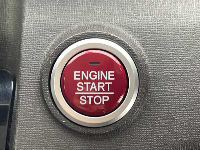 ホンダ Ｎ ＯＮＥ スタンダード ローダウン 沖縄県 2018(平30)年 10.8万km プラチナホワイトパール 禁煙車/社外ナビ(AVIC-RZ502)/ CD/DVD/Bluetooth/バックカメラ/あんしんパッケージ/・衝突軽減ブレーキ/・誤発信抑制機能/ETC2.0/プッシュスタート/スマートキー/アイドリングストップ/オートエアコン/電動格納ミラー