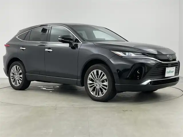 トヨタ ハリアー Z レザーパッケージ 愛知県 2024(令6)年 0.8万km プレシャスブラックパール トヨタセーフティセンス/純正ディスプレイオーディオ　/ＪＢＬサウンド　/バックカメラ　/デジタルインナーミラー　/ＨＵＤ　/ＢＳＭ　/黒革シート　/MTモード付AT/ＥＴＣ２．０　/シートヒーター　/エアシート　/パワーシート/ステアリングヒーター/電動リアゲート　/ドラレコ　/純正19インチAW/純正フロアマット
