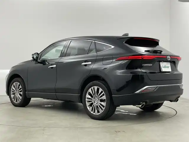 トヨタ ハリアー Z レザーパッケージ 愛知県 2024(令6)年 0.8万km プレシャスブラックパール トヨタセーフティセンス/純正ディスプレイオーディオ　/ＪＢＬサウンド　/バックカメラ　/デジタルインナーミラー　/ＨＵＤ　/ＢＳＭ　/黒革シート　/MTモード付AT/ＥＴＣ２．０　/シートヒーター　/エアシート　/パワーシート/ステアリングヒーター/電動リアゲート　/ドラレコ　/純正19インチAW/純正フロアマット