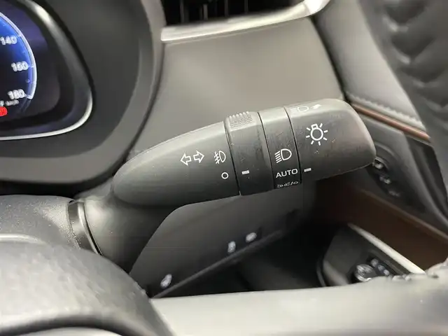 トヨタ ハリアー Z レザーパッケージ 愛知県 2024(令6)年 0.8万km プレシャスブラックパール トヨタセーフティセンス/純正ディスプレイオーディオ　/ＪＢＬサウンド　/バックカメラ　/デジタルインナーミラー　/ＨＵＤ　/ＢＳＭ　/黒革シート　/MTモード付AT/ＥＴＣ２．０　/シートヒーター　/エアシート　/パワーシート/ステアリングヒーター/電動リアゲート　/ドラレコ　/純正19インチAW/純正フロアマット