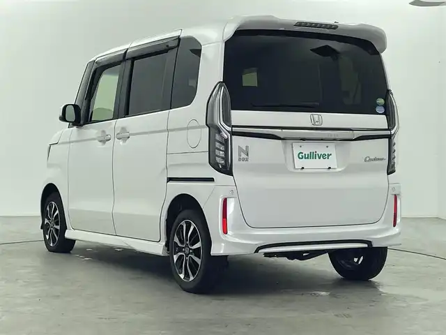 ホンダ Ｎ ＢＯＸ カスタム G L ホンダセンシング 福井県 2018(平30)年 7.8万km プラチナホワイトパール 純正ナビ/CD/DVD/AM/FM/ホンダセンシング/レーダークルーズコントロール/両側パワースライドドア/ステアリングスイッチ/ビルトインETC/コーナーセンサー/バックカメラ/横滑り防止/車線逸脱/オートライト/電動格納ミラー