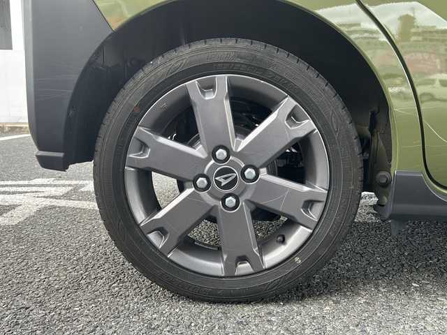 ダイハツ タント ファンクロスターボ 大阪府 2023(令5)年 1.1万km フォレストカーキメタリック 純正メモリーナビ/フルセグTV/Bluetoothオーディーオ/DVD再生/バックカメラ/衝突軽減ブレーキ/車線逸脱警報/レーダークルーズコントロール/両側パワースライドドア/フロントシートヒーター/ビルトインETC/ドラレコ/LEDライト/スマートキー/スペアキー（スマートキー）