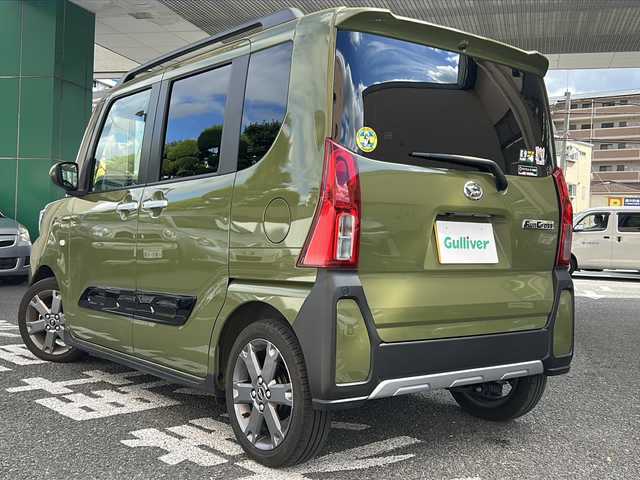 ダイハツ タント ファンクロスターボ 大阪府 2023(令5)年 1.1万km フォレストカーキメタリック 純正メモリーナビ/フルセグTV/Bluetoothオーディーオ/DVD再生/バックカメラ/衝突軽減ブレーキ/車線逸脱警報/レーダークルーズコントロール/両側パワースライドドア/フロントシートヒーター/ビルトインETC/ドラレコ/LEDライト/スマートキー/スペアキー（スマートキー）