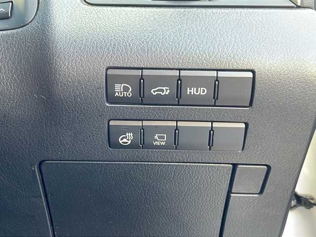 レクサス ＲＸ 沖縄県 2017(平29)年 8.5万km ホワイトノーヴァガラスフレーク 純正ナビ・TV/Bluetooth・CD・DVD/バックカメラ/ETC/ドライブレコーダー/サンルーフ/パワーバックドア/パワーシート/シートヒーター・エアシート/オートライト/衝突軽減システム/メモリーシート/クルーズコントロール/オートマチックハイビーム