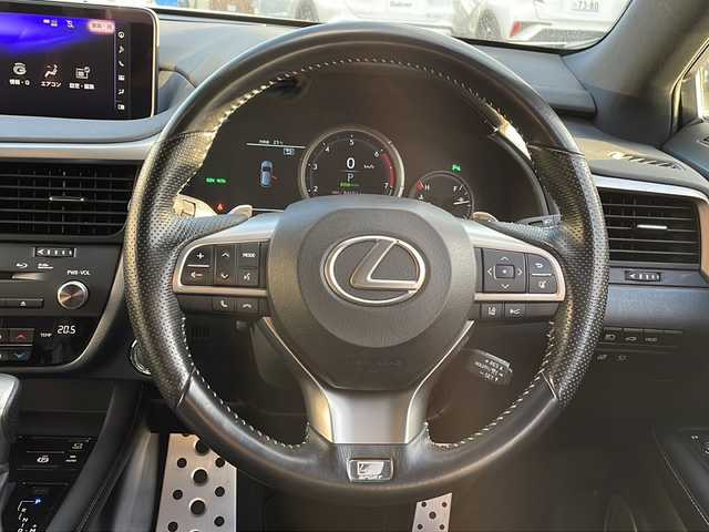 レクサス ＲＸ 沖縄県 2017(平29)年 8.5万km ホワイトノーヴァガラスフレーク 純正ナビ・TV/Bluetooth・CD・DVD/バックカメラ/ETC/ドライブレコーダー/サンルーフ/パワーバックドア/パワーシート/シートヒーター・エアシート/オートライト/衝突軽減システム/メモリーシート/クルーズコントロール/オートマチックハイビーム