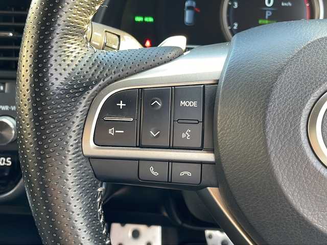 レクサス ＲＸ 沖縄県 2017(平29)年 8.5万km ホワイトノーヴァガラスフレーク 純正ナビ・TV/Bluetooth・CD・DVD/バックカメラ/ETC/ドライブレコーダー/サンルーフ/パワーバックドア/パワーシート/シートヒーター・エアシート/オートライト/衝突軽減システム/メモリーシート/クルーズコントロール/オートマチックハイビーム