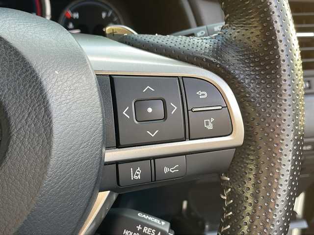 レクサス ＲＸ 沖縄県 2017(平29)年 8.5万km ホワイトノーヴァガラスフレーク 純正ナビ・TV/Bluetooth・CD・DVD/バックカメラ/ETC/ドライブレコーダー/サンルーフ/パワーバックドア/パワーシート/シートヒーター・エアシート/オートライト/衝突軽減システム/メモリーシート/クルーズコントロール/オートマチックハイビーム