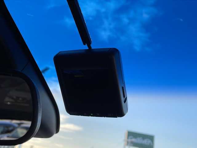 ホンダ オデッセイ アブソルート・Xホンダセンジング 徳島県 2017(平29)年 4.4万km ホワイトオーキッドパール 純正8型SDナビ　VXM-185VFEi/（ラジオ/フルセグ/DISC/SD/BT/USB）/バックカメラ/純正9型フリップダウンモニター/ホンダセンシング/追従式クルーズコントロール/ビルトインETC/ハーフレザーシート/両側電動スライドドア/パドルシフト/純正17AW/プッシュスタート/スマートキー/ドアバイザー/フォグライト/オートライト/純正フロアマット