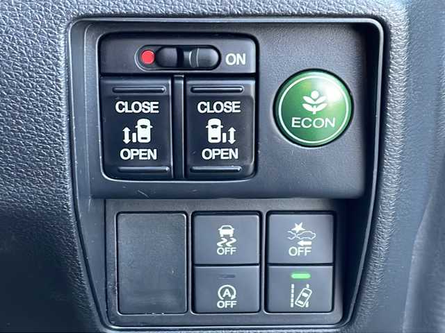 ホンダ オデッセイ アブソルート・Xホンダセンジング 徳島県 2017(平29)年 4.4万km ホワイトオーキッドパール 純正8型SDナビ　VXM-185VFEi/（ラジオ/フルセグ/DISC/SD/BT/USB）/バックカメラ/純正9型フリップダウンモニター/ホンダセンシング/追従式クルーズコントロール/ビルトインETC/ハーフレザーシート/両側電動スライドドア/パドルシフト/純正17AW/プッシュスタート/スマートキー/ドアバイザー/フォグライト/オートライト/純正フロアマット