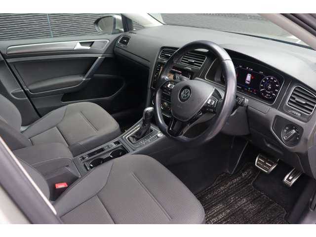 フォルクスワーゲン ゴルフ ヴァリアント TDI コンフォートL マイスター 大分県 2019(令1)年 6.8万km タングステンシルバーメタリック 当店買取車両/アダプティブクルーズコントロール/ブラインドスポットモニター/バーチャルコックピット/純正ナビ/ＣａｒＰｌａｙ/Bluetooth/ＣＤ/ＤＶＤ/バックカメラ/パドルシフト　/オートホールド/オートライト/純正１７インチＡＷ/ＥＴＣ/社外ドライブレコーダー（ZDR-026）
