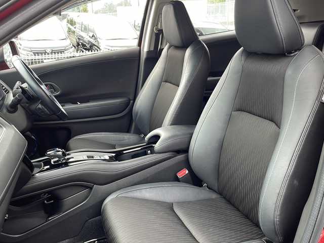ホンダ ヴェゼル ハイブリッド Z ホンダセンシング 静岡県 2020(令2)年 3.9万km プレミアムクリスタルレッドM 純正8インチナビ/地デジTV/純正CD/DVD/Bleutooth/バックカメラ/ホンダセンシング/レーダークルーズコントロール/レーンキープアシスト/ハーフレザーシート/シートヒーター/LEDヘッドライト/純正18インチAW/ビルトインETC/保証書/取説