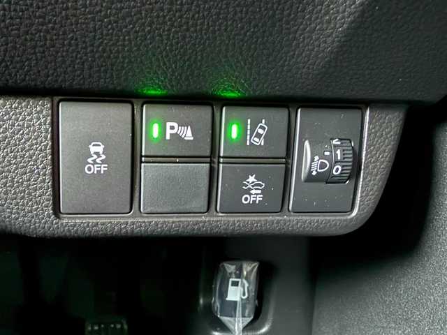 ホンダ Ｎ ＯＮＥ RS 愛知県 2024(令6)年 0.6万km パールⅡ /純正メモリナビ//SD/CD/DVD/USB/BT/AM/FM//バックカメラ//ビルトインETC//前後ドライブレコーダー//Honda SENSING//追従機能付きクルーズコントロール//衝突被害軽減ブレーキ//横滑り防止装置//レーンアシスト//オートハイビーム//アイドリングストップ//パーキングセンサー//電動パーキングブレーキ//オートブレーキホールドスイッチ//ECONスイッチ//ヘッドライトレベライザー//ステアスイッチ//シートヒーター(D/N)//純正LEDオートライト//フロントフォグランプ//純正フロアマット//純正15インチアルミホイール//純正ドアバイザー//電格ミラー//ISOFIX//ダブル/サイド/カーテンエアバック//スマートキー//スペアキー2本//取扱説明書//ナビ説明書//保証書