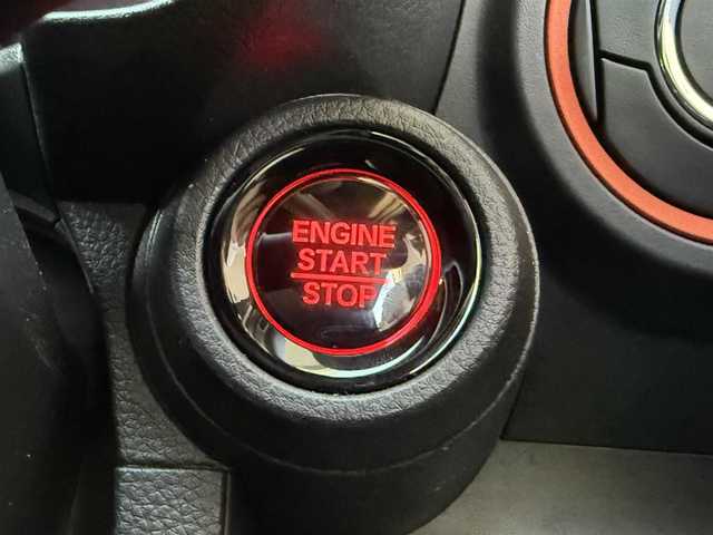 ホンダ Ｎ ＯＮＥ RS 愛知県 2024(令6)年 0.6万km パールⅡ /純正メモリナビ//SD/CD/DVD/USB/BT/AM/FM//バックカメラ//ビルトインETC//前後ドライブレコーダー//Honda SENSING//追従機能付きクルーズコントロール//衝突被害軽減ブレーキ//横滑り防止装置//レーンアシスト//オートハイビーム//アイドリングストップ//パーキングセンサー//電動パーキングブレーキ//オートブレーキホールドスイッチ//ECONスイッチ//ヘッドライトレベライザー//ステアスイッチ//シートヒーター(D/N)//純正LEDオートライト//フロントフォグランプ//純正フロアマット//純正15インチアルミホイール//純正ドアバイザー//電格ミラー//ISOFIX//ダブル/サイド/カーテンエアバック//スマートキー//スペアキー2本//取扱説明書//ナビ説明書//保証書