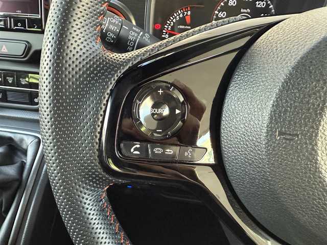 ホンダ Ｎ ＯＮＥ RS 愛知県 2024(令6)年 0.6万km パールⅡ /純正メモリナビ//SD/CD/DVD/USB/BT/AM/FM//バックカメラ//ビルトインETC//前後ドライブレコーダー//Honda SENSING//追従機能付きクルーズコントロール//衝突被害軽減ブレーキ//横滑り防止装置//レーンアシスト//オートハイビーム//アイドリングストップ//パーキングセンサー//電動パーキングブレーキ//オートブレーキホールドスイッチ//ECONスイッチ//ヘッドライトレベライザー//ステアスイッチ//シートヒーター(D/N)//純正LEDオートライト//フロントフォグランプ//純正フロアマット//純正15インチアルミホイール//純正ドアバイザー//電格ミラー//ISOFIX//ダブル/サイド/カーテンエアバック//スマートキー//スペアキー2本//取扱説明書//ナビ説明書//保証書