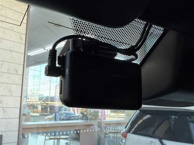 ホンダ Ｎ ＯＮＥ RS 愛知県 2024(令6)年 0.6万km パールⅡ /純正メモリナビ//SD/CD/DVD/USB/BT/AM/FM//バックカメラ//ビルトインETC//前後ドライブレコーダー//Honda SENSING//追従機能付きクルーズコントロール//衝突被害軽減ブレーキ//横滑り防止装置//レーンアシスト//オートハイビーム//アイドリングストップ//パーキングセンサー//電動パーキングブレーキ//オートブレーキホールドスイッチ//ECONスイッチ//ヘッドライトレベライザー//ステアスイッチ//シートヒーター(D/N)//純正LEDオートライト//フロントフォグランプ//純正フロアマット//純正15インチアルミホイール//純正ドアバイザー//電格ミラー//ISOFIX//ダブル/サイド/カーテンエアバック//スマートキー//スペアキー2本//取扱説明書//ナビ説明書//保証書