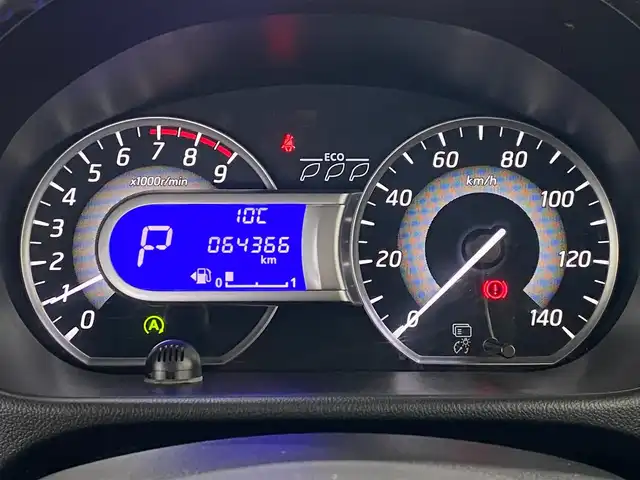 日産 デイズ ルークス ハイウェイスターX Gパッケージ 岐阜県 2015(平27)年 6.5万km ホワイトパール 純正ナビ(MC314D-W)/フルセグTV/Bluetooth/CD/DVD/アラウンドビューモニター/フリップダウンモニター/両側パワースライドドア/エマージェンシーブレーキ/横滑り防止装置/ベンチシート/オートライト/LEDヘッドライト/純正15インチAW/社外フロアマット/ETC/スマートキー