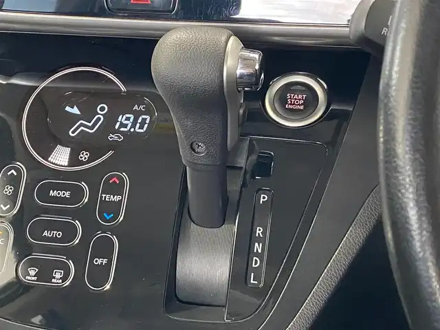 日産 デイズ ルークス ハイウェイスターX Gパッケージ 岐阜県 2015(平27)年 6.5万km ホワイトパール 純正ナビ(MC314D-W)/フルセグTV/Bluetooth/CD/DVD/アラウンドビューモニター/フリップダウンモニター/両側パワースライドドア/エマージェンシーブレーキ/横滑り防止装置/ベンチシート/オートライト/LEDヘッドライト/純正15インチAW/社外フロアマット/ETC/スマートキー