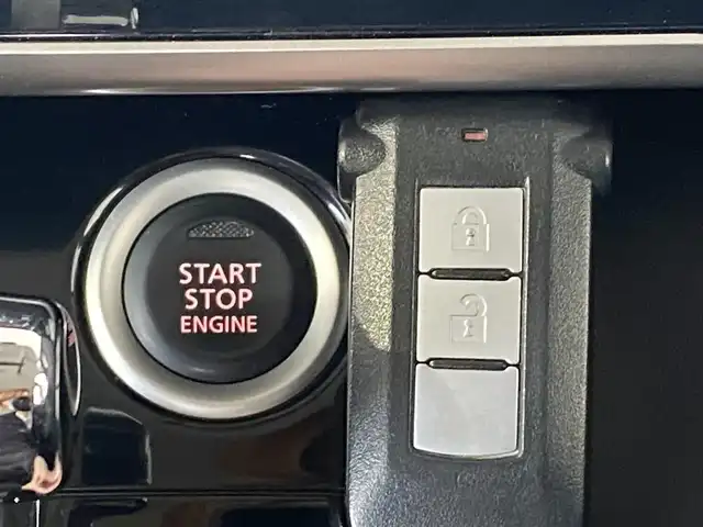 日産 デイズ ルークス ハイウェイスターX Gパッケージ 岐阜県 2015(平27)年 6.5万km ホワイトパール 純正ナビ(MC314D-W)/フルセグTV/Bluetooth/CD/DVD/アラウンドビューモニター/フリップダウンモニター/両側パワースライドドア/エマージェンシーブレーキ/横滑り防止装置/ベンチシート/オートライト/LEDヘッドライト/純正15インチAW/社外フロアマット/ETC/スマートキー