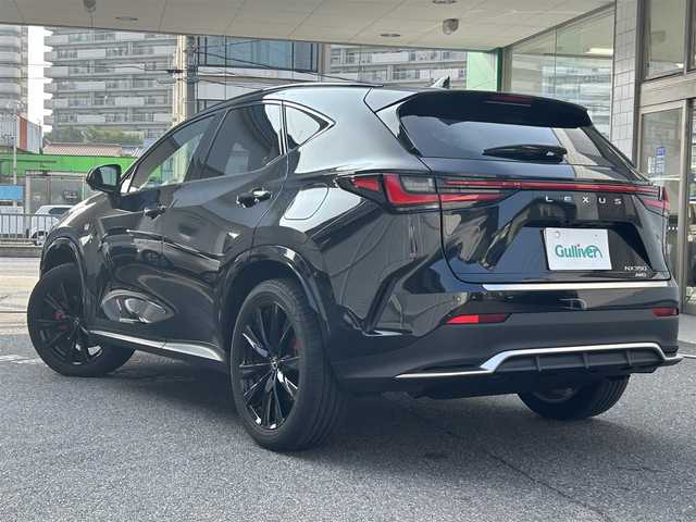 レクサス ＮＸ 350 Fスポーツ 愛知県 2023(令5)年 1.5万km グラファイトブラックガラスフレーク ワンオーナー/AWD/純正SDナビ（AM.FM.TV.BT）/フルセグTV/バックカメラ/アラウンドビューモニター/ヘッドアップディスプレイ/ドラレコ/レクサスセーフティーテクノロジー/パドルシフト/追従式クルーズコントロール/パワーシート/シートヒーター、エアシート/ビルトインETC2.0/電動リアゲート/革シート/純正AW20インチ/純正フロアマット/オートハイビーム/typeC端子/USB端子/ルーフレール