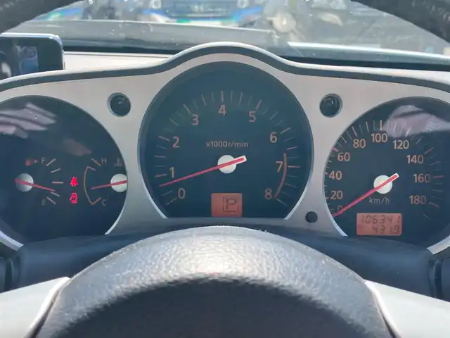 日産 フェアレディ Ｚ バージョンT 静岡県 2003(平15)年 10.7万km 白 パワーステアリング/パワーウィンドウ/オートエアコン/純正ナビ（CD/DVD）/バックカメラ/ETC/純正フロアマット/純正アルミホイール/D席N席パワーシート/D席N席シートヒーター/ABS/盗難防止装置/Wエアバック/衝突軽減システム/BOSE
