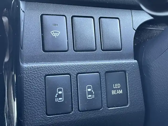 トヨタ ヴォクシー ZS G’s 宮崎県 2012(平24)年 5.4万km ホワイトパールクリスタルシャイン 社外ナビ「AVIC-ZH07」/(AM.FM.Bluetooth.DVD.CD.AUX)/フルセグTV/バックカメラ/両側パワースライドドア/サンルーフ/ETC/パドルシフト/オートライト/オートエアコン/電格ミラー/スマートキー/スペアキー/プッシュスタート/ステアリングスイッチ