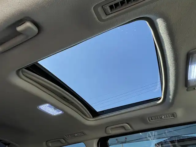 トヨタ ヴォクシー ZS G’s 宮崎県 2012(平24)年 5.4万km ホワイトパールクリスタルシャイン 社外ナビ「AVIC-ZH07」/(AM.FM.Bluetooth.DVD.CD.AUX)/フルセグTV/バックカメラ/両側パワースライドドア/サンルーフ/ETC/パドルシフト/オートライト/オートエアコン/電格ミラー/スマートキー/スペアキー/プッシュスタート/ステアリングスイッチ