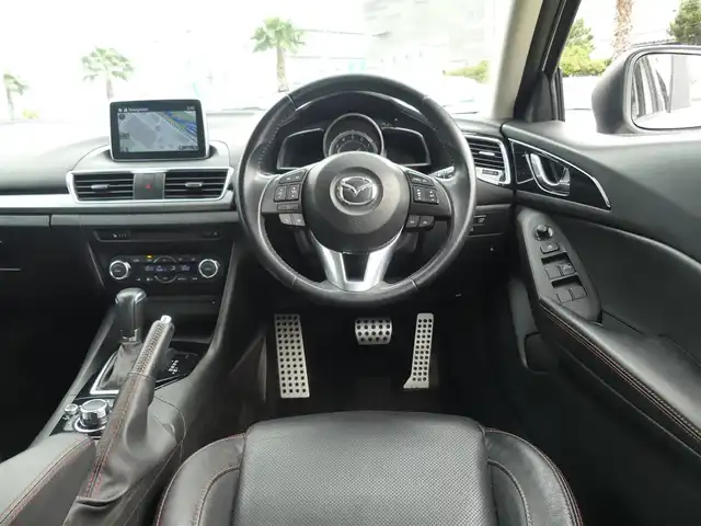 マツダ アクセラ スポーツ 20S ツーリング Lパッケージ 千葉県 2014(平26)年 3.9万km スノーフレイクホワイトパールマイカ スマートブレーキサポート/アクティブ・ドライビング・ディスプレイ/i-stop/ブラックレザーシート/運転席パワーシート/前席シートヒーター/ルーフキャリア/純正SDナビ/地デジTV/【DVD/CD再生機能　Bluetooth接続】/バックカメラ/ドライブレコーダー（前後撮影）/革巻きステアリング/パドルシフト/ETC/HIDヘッドライト/フォグライト/ウインカーミラー/コーナーセンサー/純正18インチアルミホイル/サイド/カーテンエアバッグ/アドバンストキーレスエントリー