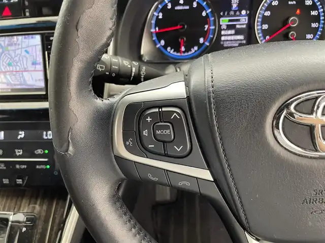 トヨタ ハリアー エレガンス 滋賀県 2017(平29)年 5.9万km ブラック 禁煙車/社外ナビ【CD/DVD/Bluetooth/フルセグ】/バックカメラ/ハーフレザーシート/D席パワーシート/前方ドラレコ/ETC/LEDヘッドライト/オートライト/プッシュスタート/スマートキー/ステアリングスイッチ