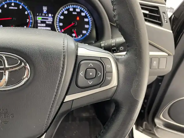 トヨタ ハリアー エレガンス 滋賀県 2017(平29)年 5.9万km ブラック 禁煙車/社外ナビ【CD/DVD/Bluetooth/フルセグ】/バックカメラ/ハーフレザーシート/D席パワーシート/前方ドラレコ/ETC/LEDヘッドライト/オートライト/プッシュスタート/スマートキー/ステアリングスイッチ