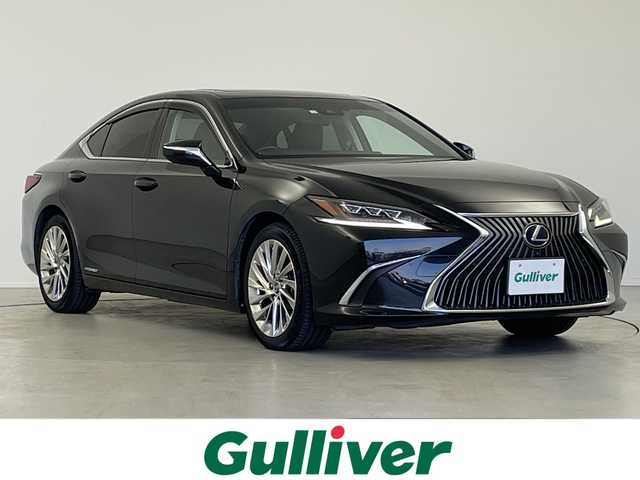 レクサス ＥＳ 300h バージョンL 岐阜県 2019(平31)年 9.7万km グラファイトブラックガラスフレーク サンルーフ/純正ナビ/CD/DVD/Bluetooth/USB/フルセグTV/レクサスセーフティシステム/プリクラッシュセーフティシステム/レーントレーシングアシスト/レーダークルーズコントロール/クリアランスソナー/アダプティブハイビームシステム/パノラミックビューモニター/パーキングサポートブレーキ/ウッドコンビステアリング/ステアリングヒーター/シートヒーター/エアシート/ブラインドスポットモニター/電動＆テレスコピックステアリング/パドルシフト/ステアリングリモコン/リアトラフィッククロスアラート/本革シート/パワーバックドア/メモリーシート/AC100V/1500W