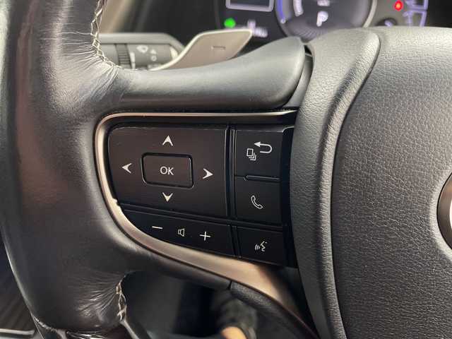 レクサス ＥＳ 300h バージョンL 岐阜県 2019(平31)年 9.7万km グラファイトブラックガラスフレーク サンルーフ/純正ナビ/CD/DVD/Bluetooth/USB/フルセグTV/レクサスセーフティシステム/プリクラッシュセーフティシステム/レーントレーシングアシスト/レーダークルーズコントロール/クリアランスソナー/アダプティブハイビームシステム/パノラミックビューモニター/パーキングサポートブレーキ/ウッドコンビステアリング/ステアリングヒーター/シートヒーター/エアシート/ブラインドスポットモニター/電動＆テレスコピックステアリング/パドルシフト/ステアリングリモコン/リアトラフィッククロスアラート/本革シート/パワーバックドア/メモリーシート/AC100V/1500W