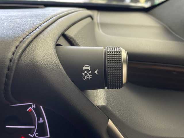 レクサス ＥＳ 300h バージョンL 岐阜県 2019(平31)年 9.7万km グラファイトブラックガラスフレーク サンルーフ/純正ナビ/CD/DVD/Bluetooth/USB/フルセグTV/レクサスセーフティシステム/プリクラッシュセーフティシステム/レーントレーシングアシスト/レーダークルーズコントロール/クリアランスソナー/アダプティブハイビームシステム/パノラミックビューモニター/パーキングサポートブレーキ/ウッドコンビステアリング/ステアリングヒーター/シートヒーター/エアシート/ブラインドスポットモニター/電動＆テレスコピックステアリング/パドルシフト/ステアリングリモコン/リアトラフィッククロスアラート/本革シート/パワーバックドア/メモリーシート/AC100V/1500W