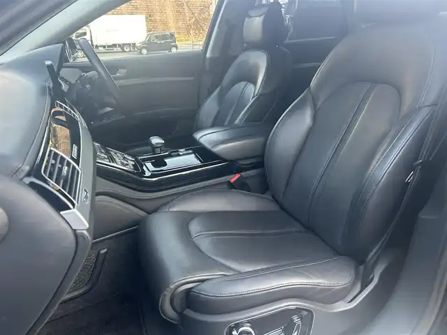 アウディ Ａ８ 4．0 TFSI クワトロ 大分県 2017(平29)年 9.6万km 黒 保証書/取扱説明書/サンルーフ/アダクティブクルーズコントロール/Audiサイドアシスト/純正ナビ/Bluetooth/地デジ/バックカメラ/サイドカメラ/フロントカメラ/黒本革/メモリー付きパワーシート/シートヒーター/シートクーラー/純正フロアマット/純正21インチアルミホイール