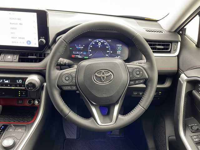 トヨタ ＲＡＶ４ HV アドベンチャー オフロードPKGⅡ 千葉県 2023(令5)年 1.7万km アティチュードブラックマイカ 禁煙車　/純正ディスプレイオーディオ　/全周囲カメラ　/ビルトインＥＴＣ２．０　/前後クリアランスソナー　/前席シートヒーター　/前席エアーシート　/運転席パワーシート　/ブラインドスポットモニター/アイドリングストップ/衝突軽減ブレーキ/プリクラッシュセーフティ/ロードサインアシスト/レーントレーシングアシスト/横滑り防止/純正フロアマット/純正１８インチAW/オートライト/オートマチックハイビーム/フォグライト/スマートキー/プッシュスタート/スペアキー1本/保証書/取扱説明書