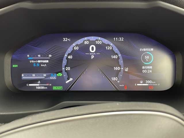 トヨタ ＲＡＶ４ HV アドベンチャー オフロードPKGⅡ 千葉県 2023(令5)年 1.7万km アティチュードブラックマイカ 禁煙車　/純正ディスプレイオーディオ　/全周囲カメラ　/ビルトインＥＴＣ２．０　/前後クリアランスソナー　/前席シートヒーター　/前席エアーシート　/運転席パワーシート　/ブラインドスポットモニター/アイドリングストップ/衝突軽減ブレーキ/プリクラッシュセーフティ/ロードサインアシスト/レーントレーシングアシスト/横滑り防止/純正フロアマット/純正１８インチAW/オートライト/オートマチックハイビーム/フォグライト/スマートキー/プッシュスタート/スペアキー1本/保証書/取扱説明書