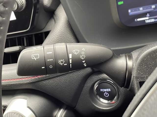 トヨタ ＲＡＶ４ HV アドベンチャー オフロードPKGⅡ 千葉県 2023(令5)年 1.7万km アティチュードブラックマイカ 禁煙車　/純正ディスプレイオーディオ　/全周囲カメラ　/ビルトインＥＴＣ２．０　/前後クリアランスソナー　/前席シートヒーター　/前席エアーシート　/運転席パワーシート　/ブラインドスポットモニター/アイドリングストップ/衝突軽減ブレーキ/プリクラッシュセーフティ/ロードサインアシスト/レーントレーシングアシスト/横滑り防止/純正フロアマット/純正１８インチAW/オートライト/オートマチックハイビーム/フォグライト/スマートキー/プッシュスタート/スペアキー1本/保証書/取扱説明書