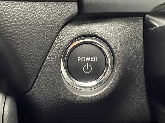 トヨタ ＲＡＶ４ HV アドベンチャー オフロードPKGⅡ 千葉県 2023(令5)年 1.7万km アティチュードブラックマイカ 禁煙車　/純正ディスプレイオーディオ　/全周囲カメラ　/ビルトインＥＴＣ２．０　/前後クリアランスソナー　/前席シートヒーター　/前席エアーシート　/運転席パワーシート　/ブラインドスポットモニター/アイドリングストップ/衝突軽減ブレーキ/プリクラッシュセーフティ/ロードサインアシスト/レーントレーシングアシスト/横滑り防止/純正フロアマット/純正１８インチAW/オートライト/オートマチックハイビーム/フォグライト/スマートキー/プッシュスタート/スペアキー1本/保証書/取扱説明書