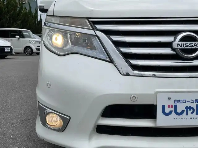 日産 セレナ ハイウェイS S HV Aセーフ 和歌山県 2014(平26)年 12.6万km パール (株)IDOMが運営する【じしゃロン和歌山店】の自社ローン専用車両になります。こちらは現金またはオートローンご利用時の価格です。自社ローンご希望の方は別途その旨お申付け下さい/純正メモリナビ　（MP３１４P-W）/（フルセグＴＶ/Ｂｌｕｅｔｏｏｔｈ/ＣＤ/ＤＶＤ）/アラウンドビューモニター　/ＥＴＣ　/コーナーセンサー　/クルーズコントロール　/両側パワースライドドア　/純正アルミホイール　/純正フロアマット