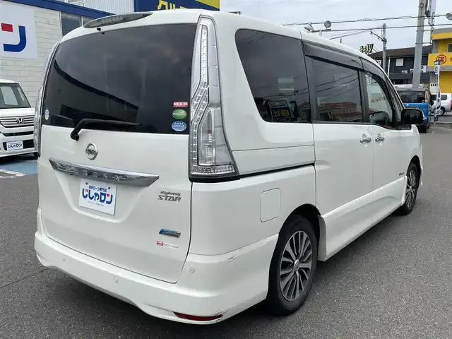 日産 セレナ ハイウェイS S HV Aセーフ 和歌山県 2014(平26)年 12.6万km パール (株)IDOMが運営する【じしゃロン和歌山店】の自社ローン専用車両になります。こちらは現金またはオートローンご利用時の価格です。自社ローンご希望の方は別途その旨お申付け下さい/純正メモリナビ　（MP３１４P-W）/（フルセグＴＶ/Ｂｌｕｅｔｏｏｔｈ/ＣＤ/ＤＶＤ）/アラウンドビューモニター　/ＥＴＣ　/コーナーセンサー　/クルーズコントロール　/両側パワースライドドア　/純正アルミホイール　/純正フロアマット