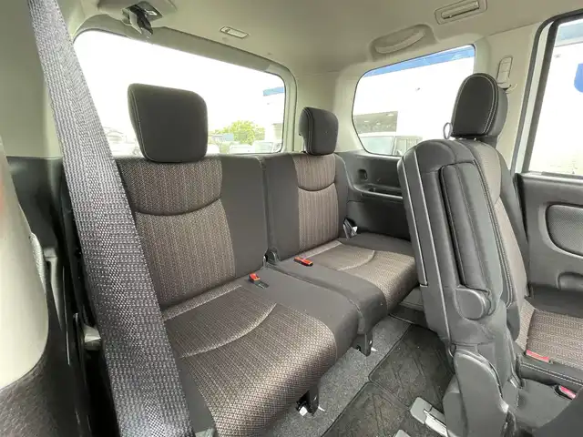 日産 セレナ ハイウェイS S HV Aセーフ 和歌山県 2014(平26)年 12.6万km パール (株)IDOMが運営する【じしゃロン和歌山店】の自社ローン専用車両になります。こちらは現金またはオートローンご利用時の価格です。自社ローンご希望の方は別途その旨お申付け下さい/純正メモリナビ　（MP３１４P-W）/（フルセグＴＶ/Ｂｌｕｅｔｏｏｔｈ/ＣＤ/ＤＶＤ）/アラウンドビューモニター　/ＥＴＣ　/コーナーセンサー　/クルーズコントロール　/両側パワースライドドア　/純正アルミホイール　/純正フロアマット